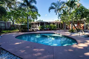 5745 Savannah Dr, Sarasota, FL 34231 - Photo 46