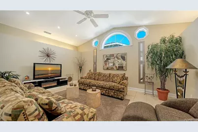 7975 Monticello Lane, Sarasota, FL 34243 - Photo 22