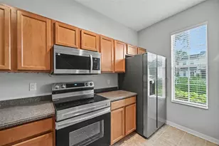 1125 Grantham Dr, Sarasota, FL 34234 - Photo 14