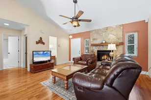 4006 75th Terrace E, Sarasota, FL 34243 - Photo 6