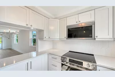 693 Spanish Drive N #24, Longboat Key, FL 34228 - Photo 16