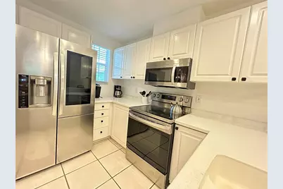 3803 54th Drive W #202, Bradenton, FL 34210 - Photo 4