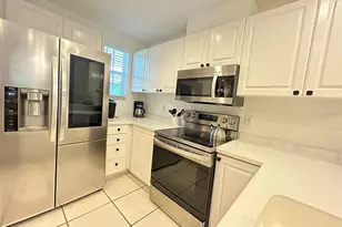 3803 54th Dr W, Bradenton, FL 34210 - Photo 4