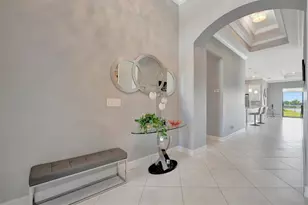 6620 35th Ct E, Sarasota, FL 34243 - Photo 6