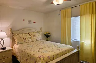 3309 Oakwood Blvd N, Sarasota, FL 34237 - Photo 16