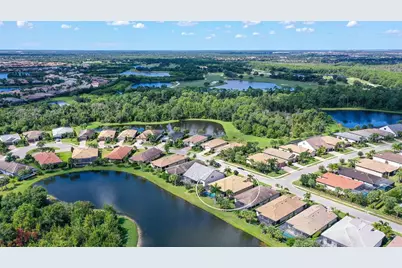 6827 Gosport Cove, Bradenton, FL 34202 - Photo 8
