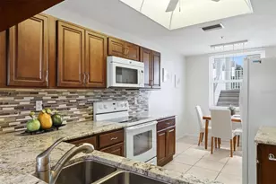 8750 Olde Hickory Ave, Sarasota, FL 34238 - Photo 14