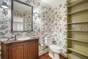 1695 Hyde Park St, Sarasota, FL 34239 - Photo 12