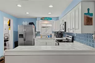 4490 49th Ave N, Saint Petersburg, FL 33714 - Photo 8