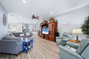 6803 32nd Ave W, Bradenton, FL 34209 - Photo 16