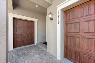 11719 Lilac Pearl Ln, Parrish, FL 34219 - Photo 4