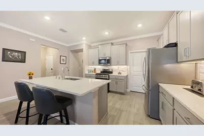 11719 Lilac Pearl Lane, Parrish, FL 34219 - Photo 8