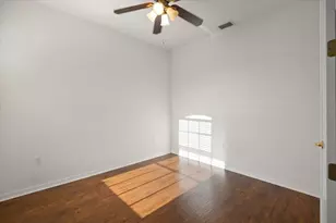 7002 Prosperity Cir, Sarasota, FL 34238 - Photo 24