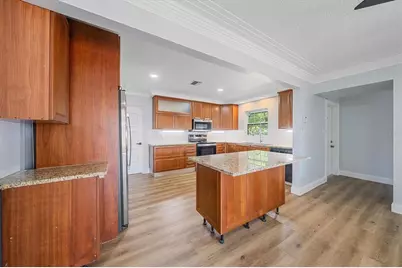 3372 Webber Street, Sarasota, FL 34239 - Photo 8