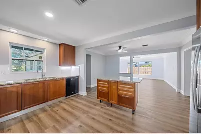 3372 Webber Street, Sarasota, FL 34239 - Photo 10