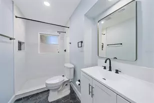 3372 Webber St, Sarasota, FL 34239 - Photo 32