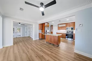 3372 Webber St, Sarasota, FL 34239 - Photo 4