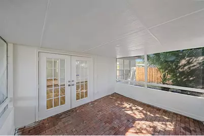 3372 Webber Street, Sarasota, FL 34239 - Photo 16