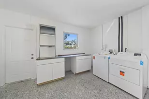 3372 Webber St, Sarasota, FL 34239 - Photo 34