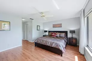 3981 Wilshire Cir E, Sarasota, FL 34238 - Photo 24
