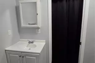 1014 Mecca Dr, Sarasota, FL 34234 - Photo 4