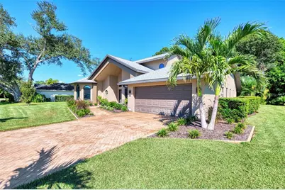 4735 White Tail Lane, Sarasota, FL 34238 - Photo 6