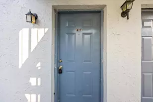 7169 E Bank Dr, Tampa, FL 33617 - Photo 2