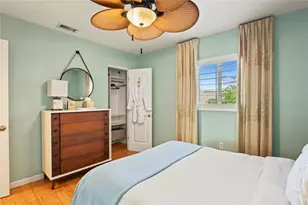 210 Briggs Ct, Sarasota, FL 34237 - Photo 10