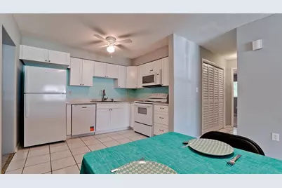 2205 24th Avenue W, Bradenton, FL 34205 - Photo 10