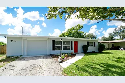2205 24th Avenue W, Bradenton, FL 34205 - Photo 2