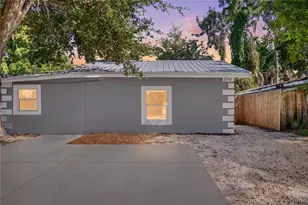 3717 16th St W, Bradenton, FL 34205 - Photo 1