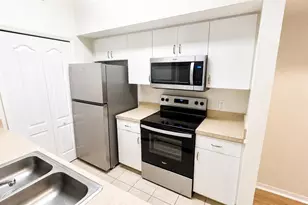 4130 Central Sarasota Pkwy, Sarasota, FL 34238 - Photo 4