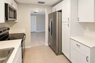 6631 Glades Way, Sarasota, FL 34231 - Photo 8