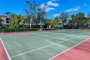 9330 Clubside Cir, Sarasota, FL 34238 - Photo 20