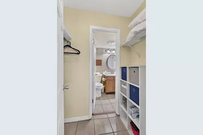 6157 Midnight Pass Road #E53, Sarasota, FL 34242 - Photo 18