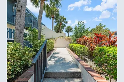 7364 Cloister Drive #7364, Sarasota, FL 34231 - Photo 4