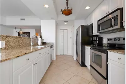 800 N Tamiami Trail #1504, Sarasota, FL 34236 - Photo 12