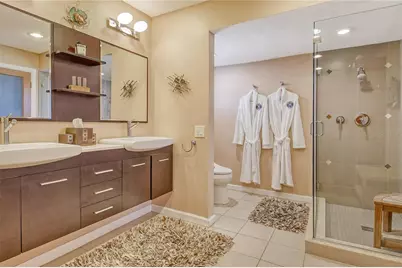4800 Gulf Of Mexico Drive #205, Longboat Key, FL 34228 - Photo 20