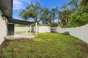 305 Lime Tree Rd, Tampa, FL 33619 - Photo 40