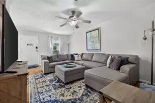 8931 Blind Pass Rd, Saint Pete Beach, FL 33706 - Photo 4