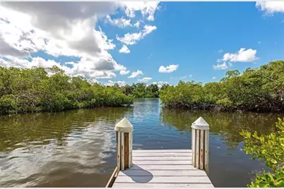 5544 Cannes Circle, Sarasota, FL 34231 - Photo 2