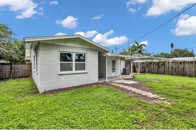 2211 21st Street W, Bradenton, FL 34205 - Photo 28