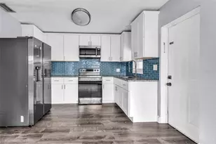 2211 21st St W, Bradenton, FL 34205 - Photo 10