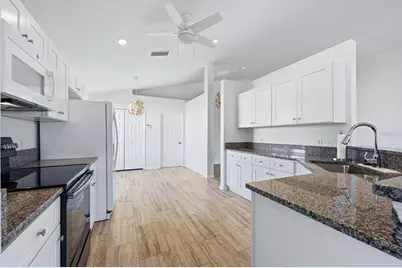 6998 Superior Street Circle, Sarasota, FL 34243 - Photo 16