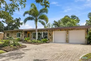 2630 Sunnybrook Dr, Sarasota, FL 34239 - Photo 4