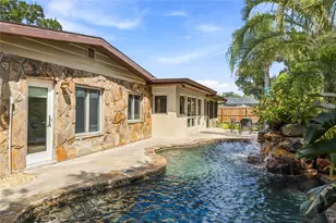 2630 Sunnybrook Dr, Sarasota, FL 34239 - Photo 30