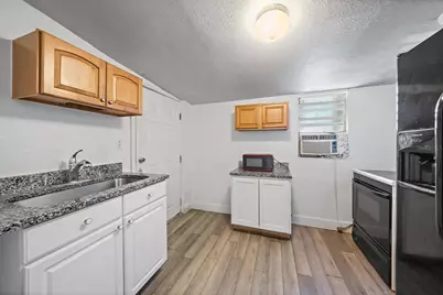 2922 Sample Loop, Tampa, FL 33619 - Photo 18