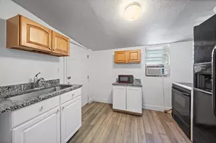 2922 Sample Loop, Tampa, FL 33619 - Photo 18