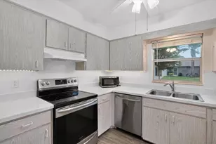 1340 Grand Blvd, Sarasota, FL 34232 - Photo 12