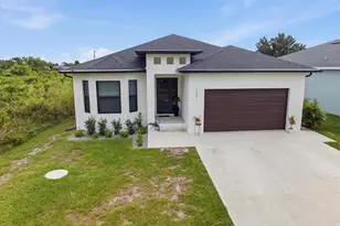 137 David Blvd, Rotonda West, FL 33947 - Photo 1